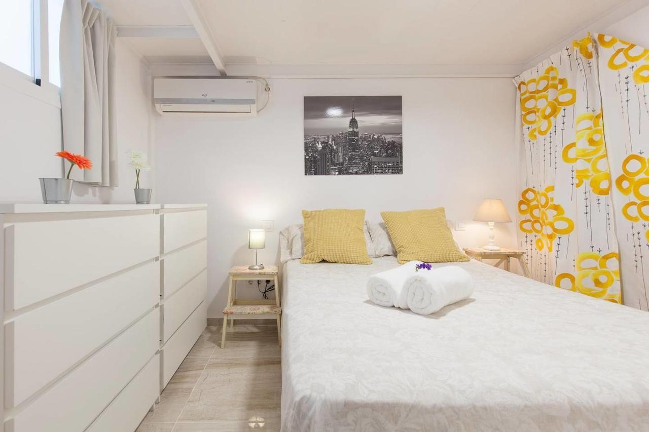 Nice Apartment In The Heart Of Seville Exterior photo